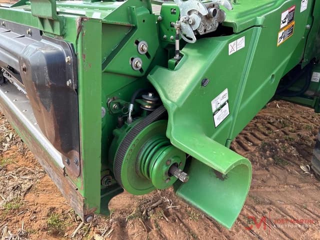 Image of John Deere S660 equipment image 4