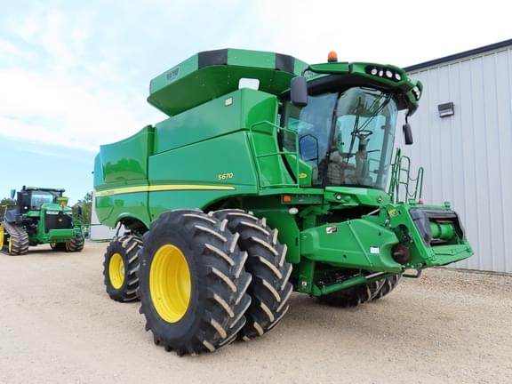 Image of John Deere S670 equipment image 3