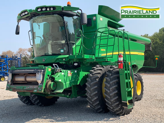 Main image John Deere S670
