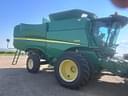 2013 John Deere S670 Image