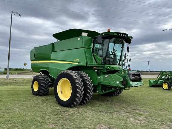 Image of John Deere S670 equipment image 2