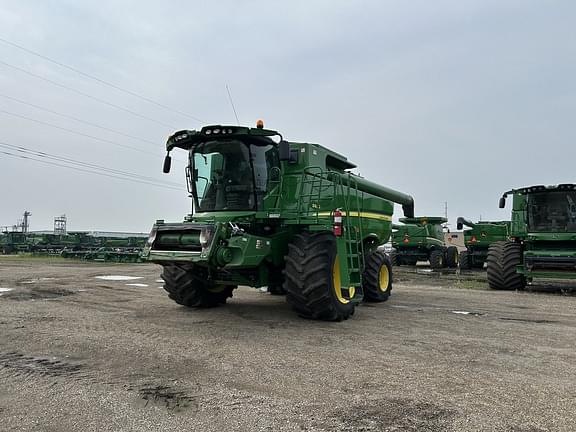 Image of John Deere S670 equipment image 2