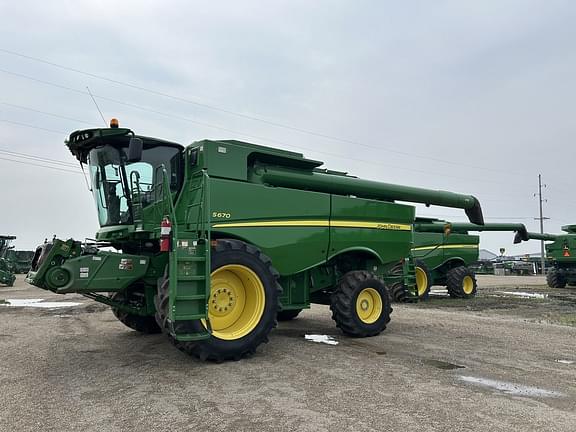 Image of John Deere S670 equipment image 3