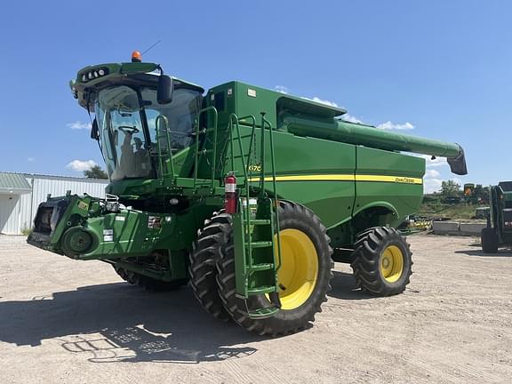 Image of John Deere S670 Primary image