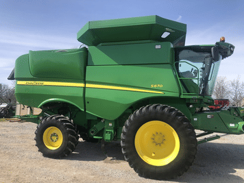 Main image John Deere S670