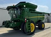 Thumbnail image John Deere S670 0