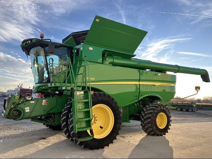 2013 John Deere S670 Equipment Image0