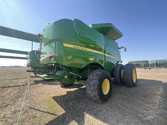 Image of John Deere S670 equipment image 3
