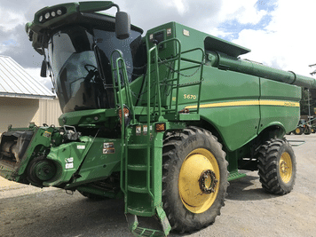 Main image John Deere S670