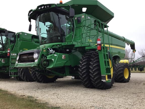 Image of John Deere S670 Primary image