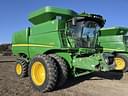 2013 John Deere S670 Image