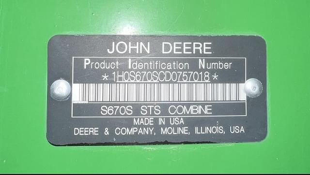 Image of John Deere S670 equipment image 1