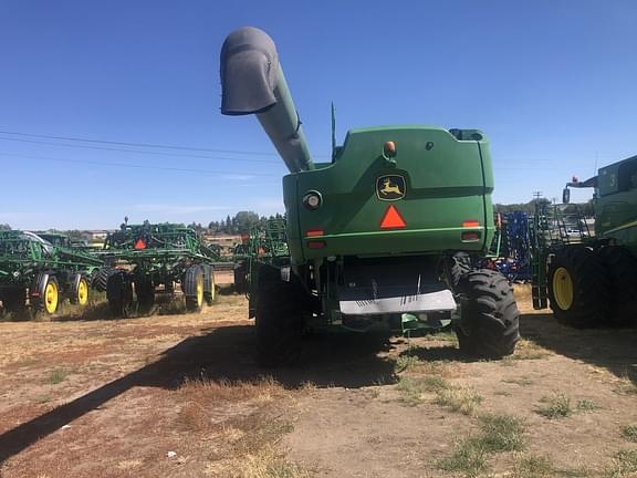 Image of John Deere S670 equipment image 4