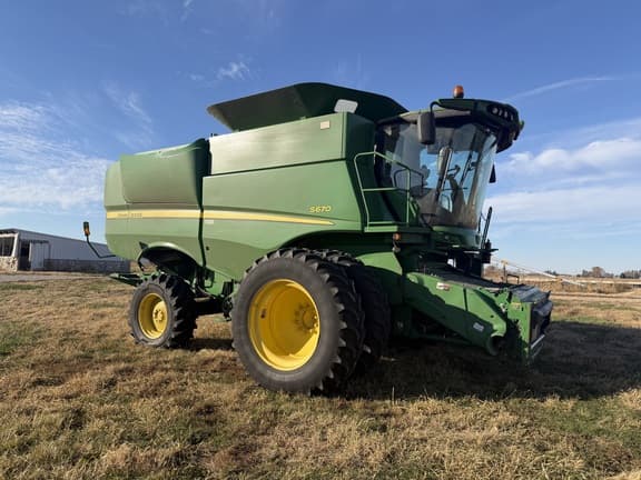 Image of John Deere S670 Primary image