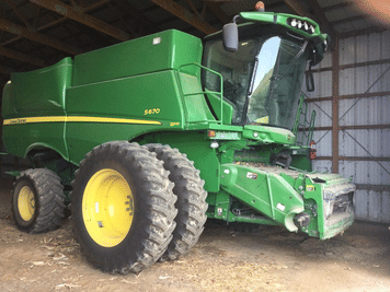 Main image John Deere S670