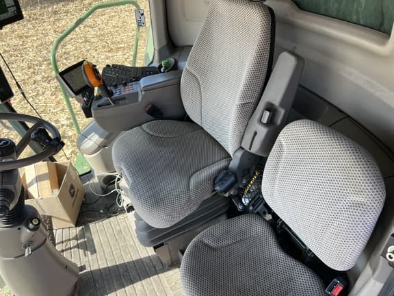 Image of John Deere S670 Image 1