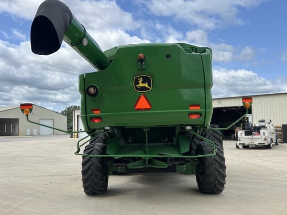 Image of John Deere S670 equipment image 3