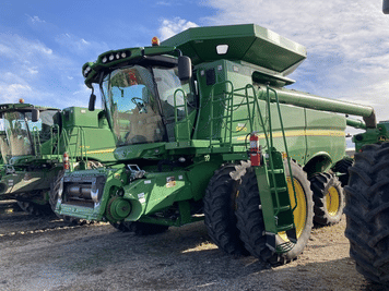 Main image John Deere S670