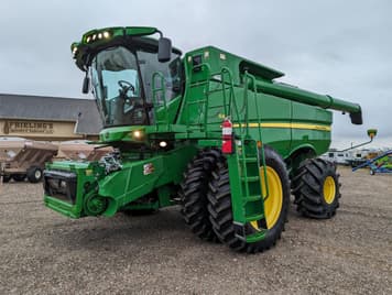 Main image John Deere S670