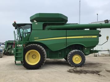 Main image John Deere S670