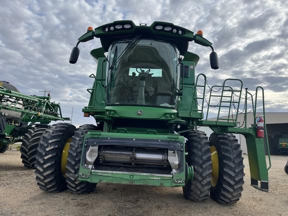 Image of John Deere S670 equipment image 3