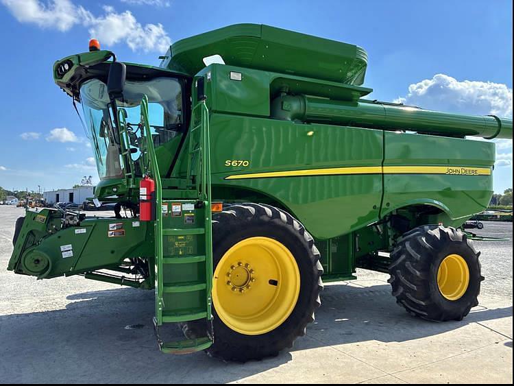 Image of John Deere S670 Primary image