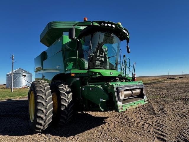 Image of John Deere S670 equipment image 2