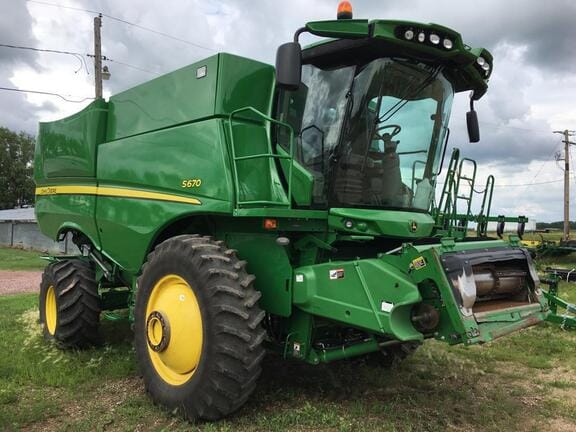 Main image John Deere S670