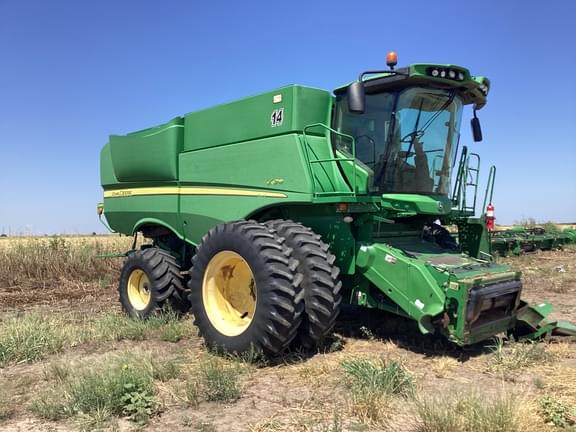 Image of John Deere S670 equipment image 3