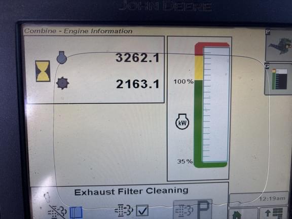 Image of John Deere S670 equipment image 3