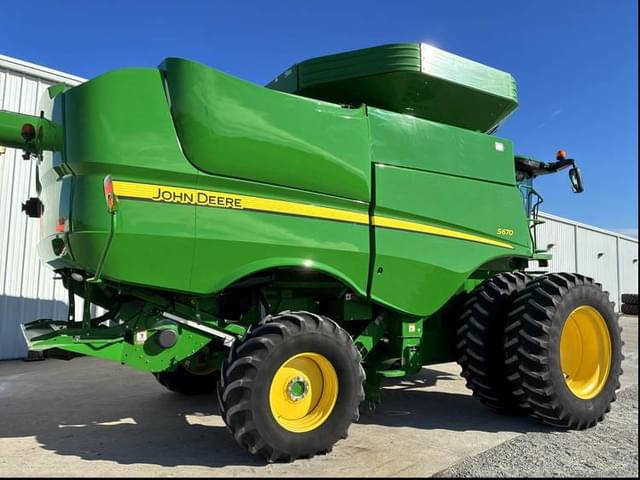 Image of John Deere S670 equipment image 3