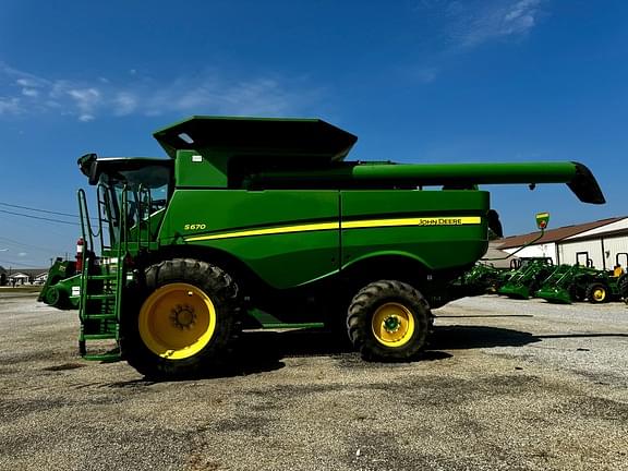 Image of John Deere S670 Primary image