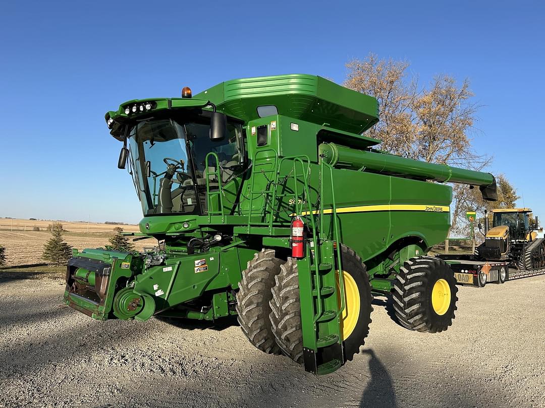 Image of John Deere S670 Primary image