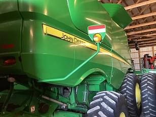 Main image John Deere S670 3