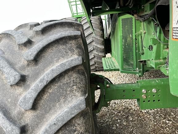 Main image John Deere S670 43