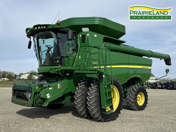 2013 John Deere S670 Equipment Image0