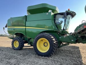 2013 John Deere S670 Image