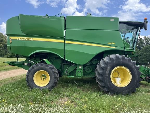 Image of John Deere S670 Primary image