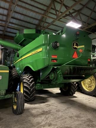Image of John Deere S670 Image 1