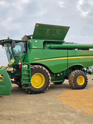 Image of John Deere S670 Primary image