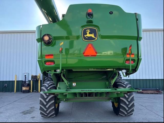 Image of John Deere S670 equipment image 3