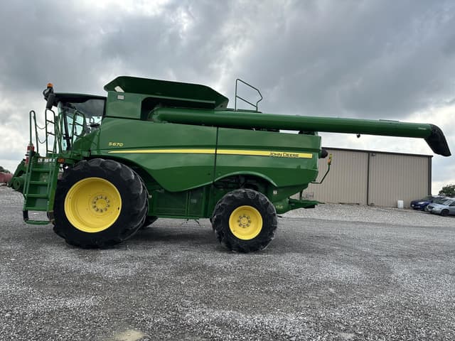 Image of John Deere S670 equipment image 2