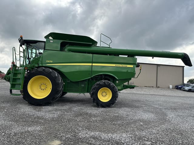 Image of John Deere S670 equipment image 2