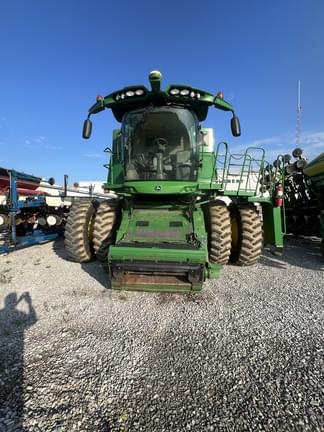 Image of John Deere S670 equipment image 2