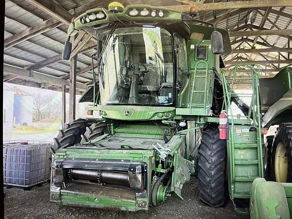 Image of John Deere S670 equipment image 1