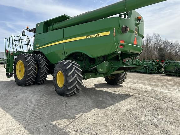 Image of John Deere S670 equipment image 3