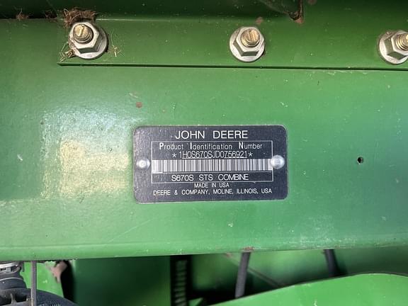 Image of John Deere S670 equipment image 4