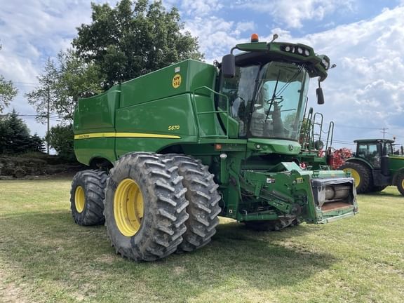Main image John Deere S670