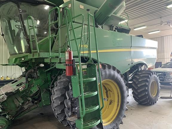 Image of John Deere S670 Primary image