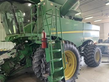 Main image John Deere S670